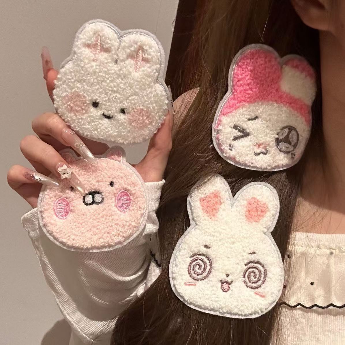 Cute Japanese-style embroidered bunny magic sticker piglet animal traceless student hair accessory, a magical tool for girls to fix their hair