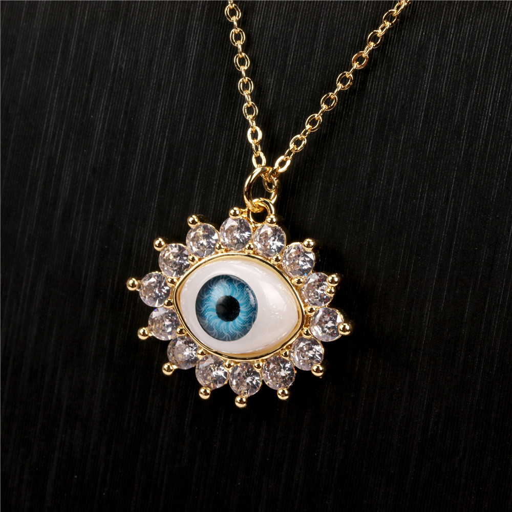 Fashion Demon Eyes Color Zircon Pendant Copper Necklace