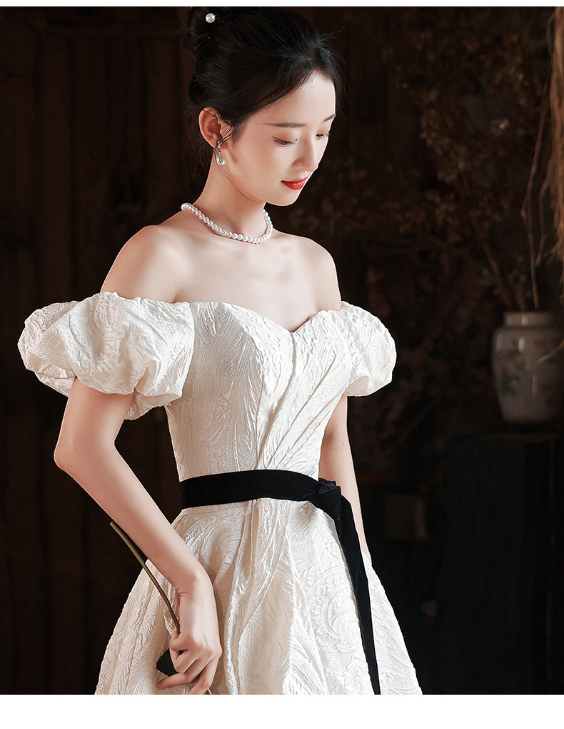 美品✨FOXEY シルク&カシミヤ アンサンブル ビジューネック 美品✨FOXEY シルク&カシミヤ アンサンブル ビジューネック