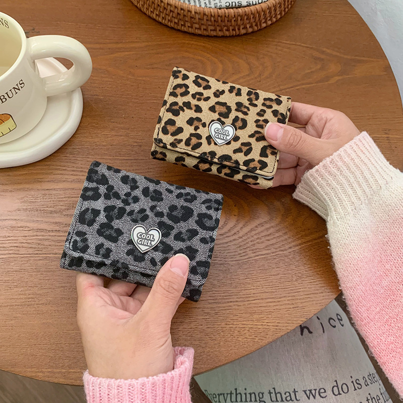 Korean Style Niche Heart-Shaped Hardware Simple Fashion Retro Leopard Print Women's 70% off Wallet Large Capacity Purse in Stock Korean Style Niche Heart-Shaped Hardware Simple Fashion Retro Leopard Print Women's 70% off Wallet Large Capacity Purse in Stock