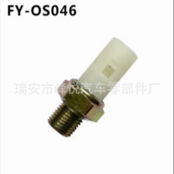 适用于 雷诺 沃尔 |油压开关 压力报警器 压力开关 7700777660