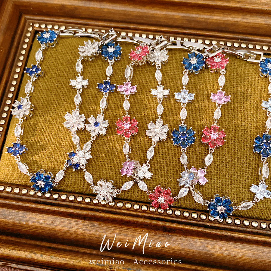 Medieval vintage flor de piedra cruz de empalme pulsera de hebilla pulsera de nicho lujosa joyas de mano delicadas