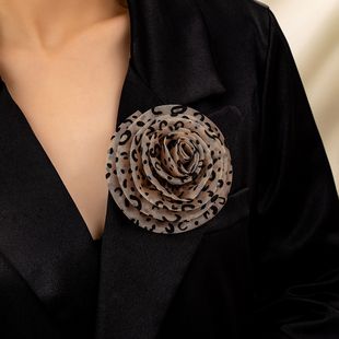 European and American Cross-border Hot Selling Niche Design Advanced Sense Leopard Flower Brooch Female Temperament Mature Suitable for Banquet