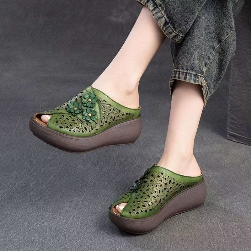 Sandalias Birkenstock de suela gruesa 2026 para mujer, con diseño floral y perforaciones, productos de oportunidad de negocio transfronterizo, zapatos para mamá en stock, antideslizantes.