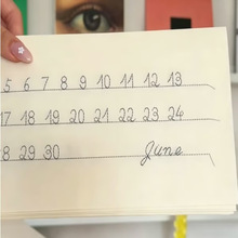 2026����վ�¿�A fun embroidered calendar�Ҿ�һ��Ȥζ�̽��՚v