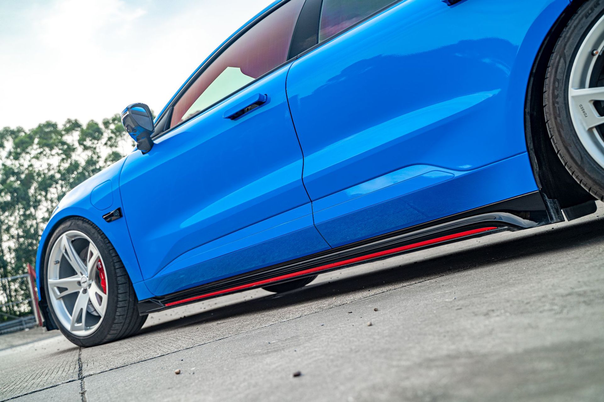 Suitable for 21-26 model Zeekr 001 DC model wide-body modification front spoiler, side skirts, rear lip, and sporty rear wing kit