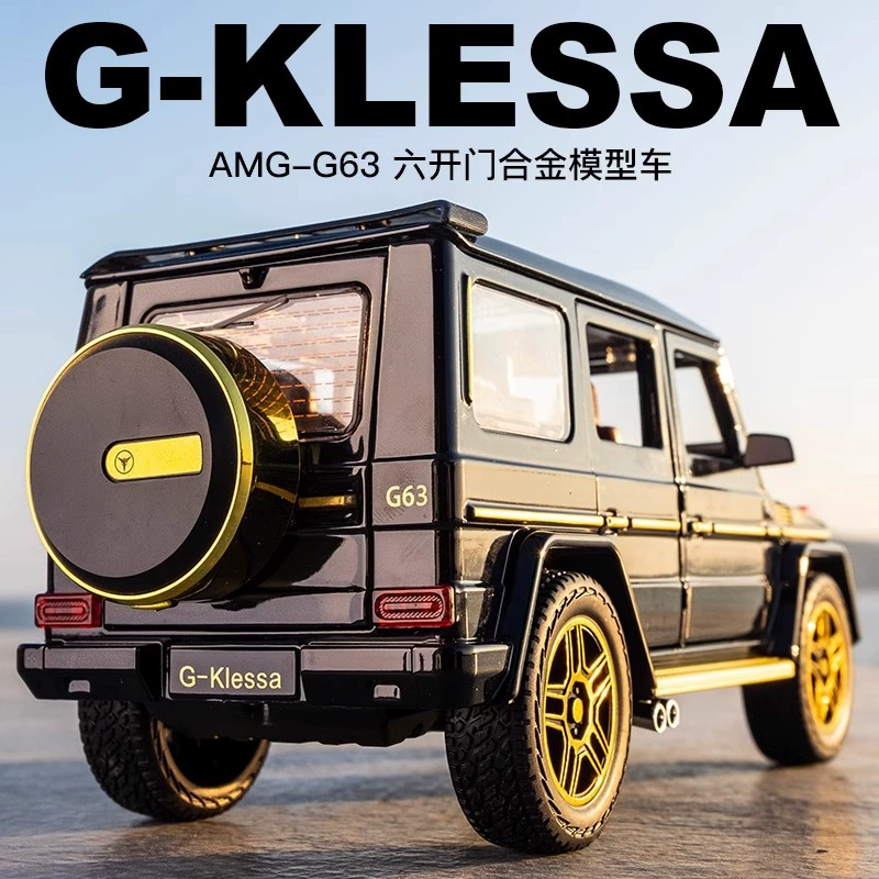 Модель автомобиля Car model, реалистичная литая модель, внедорожник для мальчиков, игрушка со светом и музыкой, масштаб 1:24