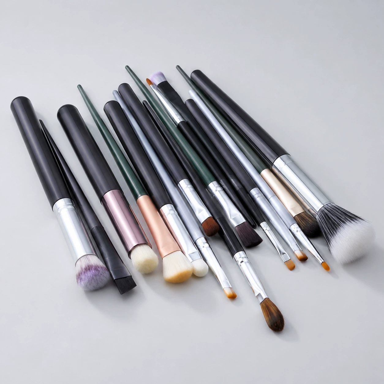 Concealer Brush Set — Full Contouring Makeup Kit, Multi-Piece Assorted Heads