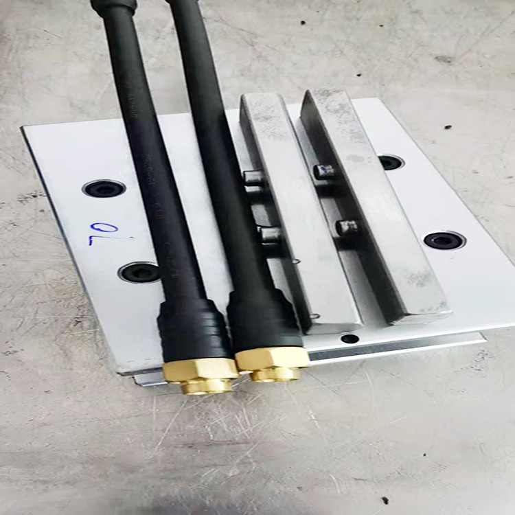 航空头模具 数据线模具 DC线模具 AC电源线模具 一体线模具