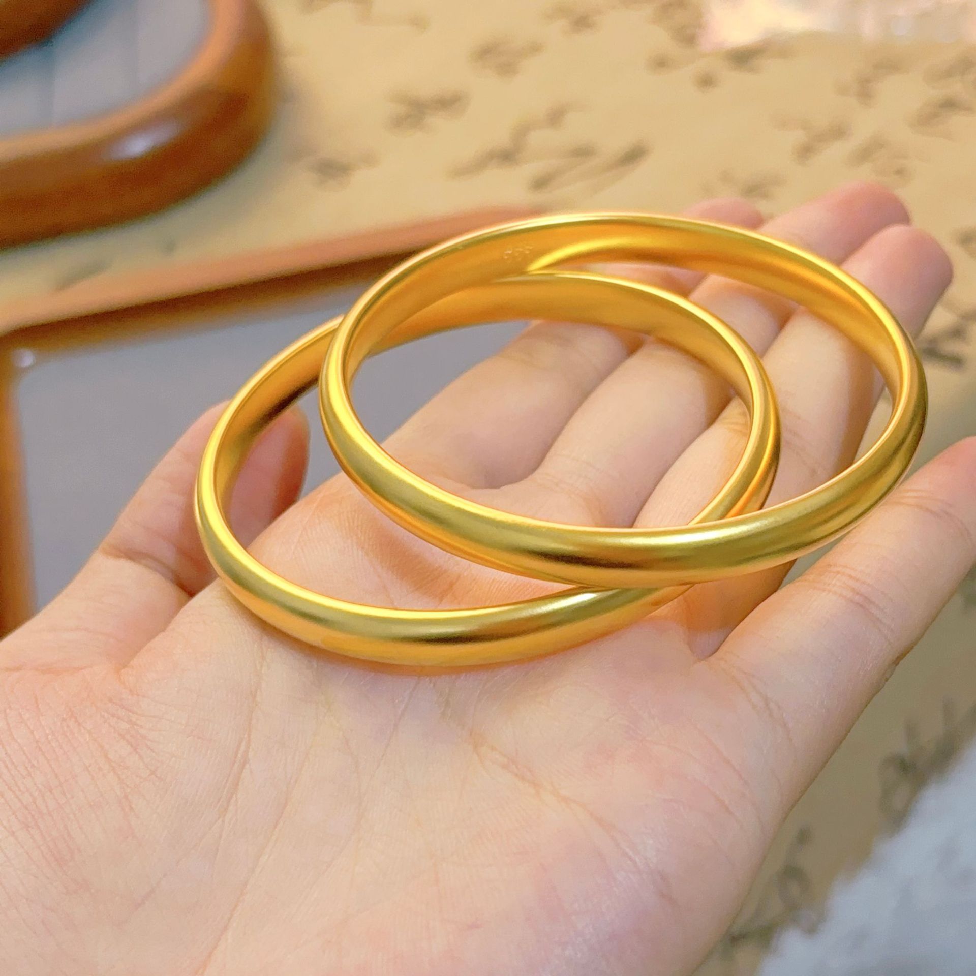 Bracciale antico francese da 7 mm con elemento circolare, eredità, solido, braccialetto da donna in oro sabbia vietnamita, trema dal vivo_voghion.com