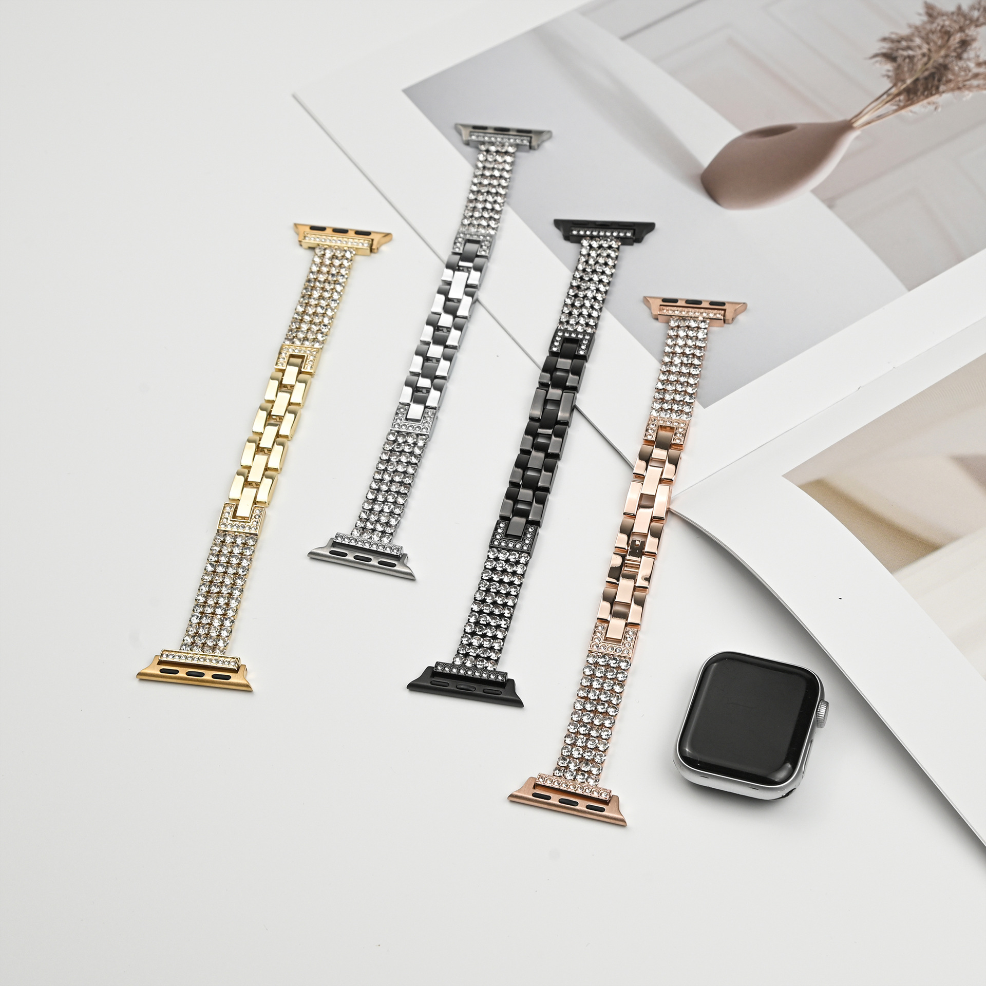 Suitable for Apple Apple Watch Watch iwatch8 Generation Thin Gestational Four Row Diamond-encrusted Zinc Alloy Strap