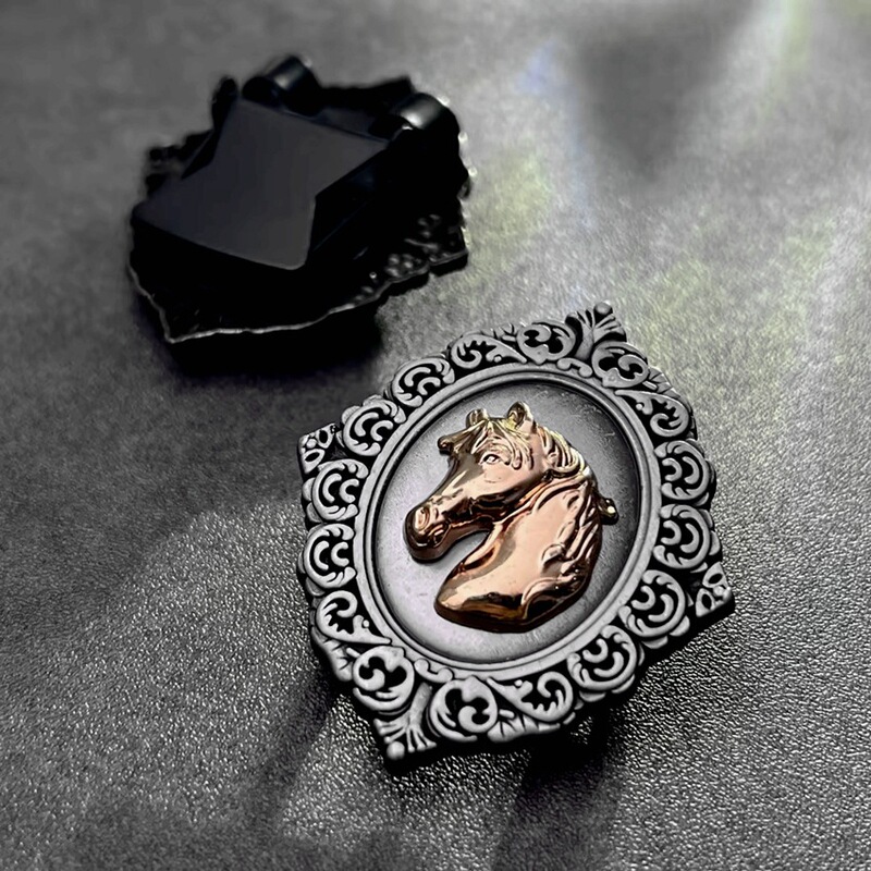 B1 Ancient Zinc Retro Old Color DIY Accessories Bolo Tie Shape Harry Potter Horse Head Accessories Texture Accessories