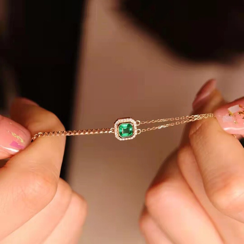 European and American Cross-Border Light Luxury Emerald Diamond-Encrusted Gemstone Bracelet for Women, Classic Craftsmanship, 22K Gold Plated, Unique Chain Design