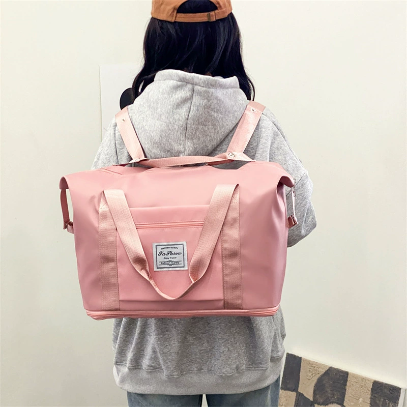 Capacious fashionable luggage travel bag to go out, worn on the shoulder