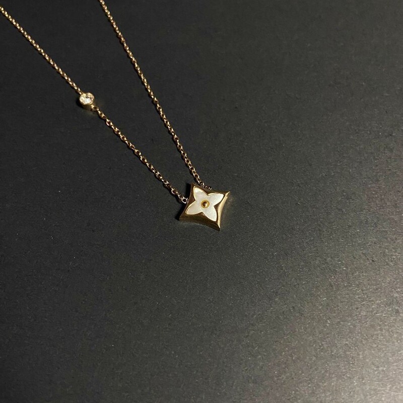 Vintage Second-Hand Clothing 【K-Leaf】 Necklace