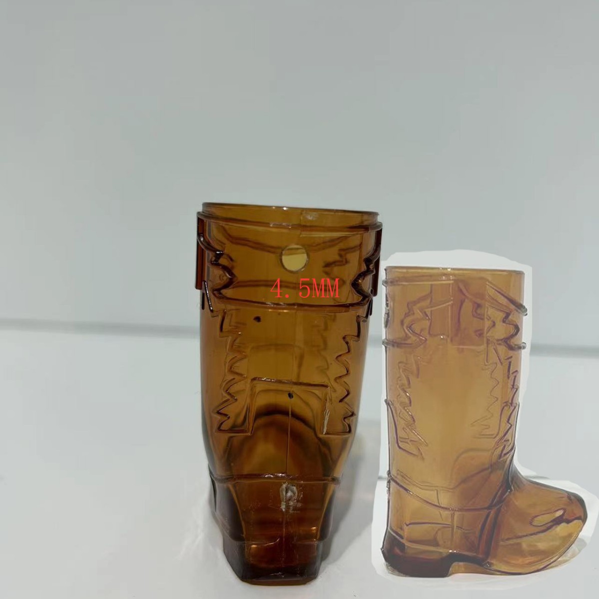 Темно-коричневый большой отверстие (7-8 мм)