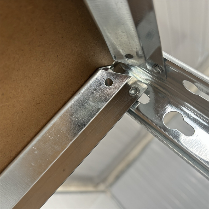 rivet shelf detail.12