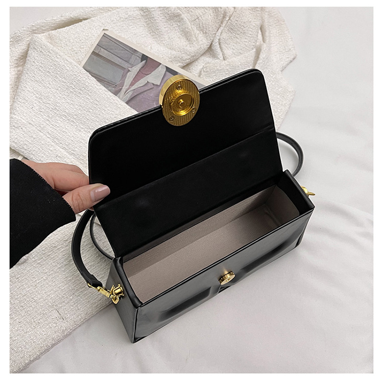 Women's Medium Pu Leather Solid Color Basic Square Flip Cover Handbag Crossbody Bag display picture 32