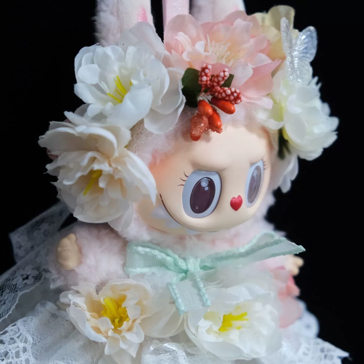 Виниловая подвеска Little Flower God 17 см Labubu, кукла, одежда, юбка, костюм, оригинальная готовая девушка