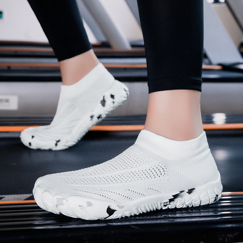 Women's and Men's Outdoor Beach Shoes with Flyknit Mesh and Breathable Swimming Shoes for Hiking and Wading