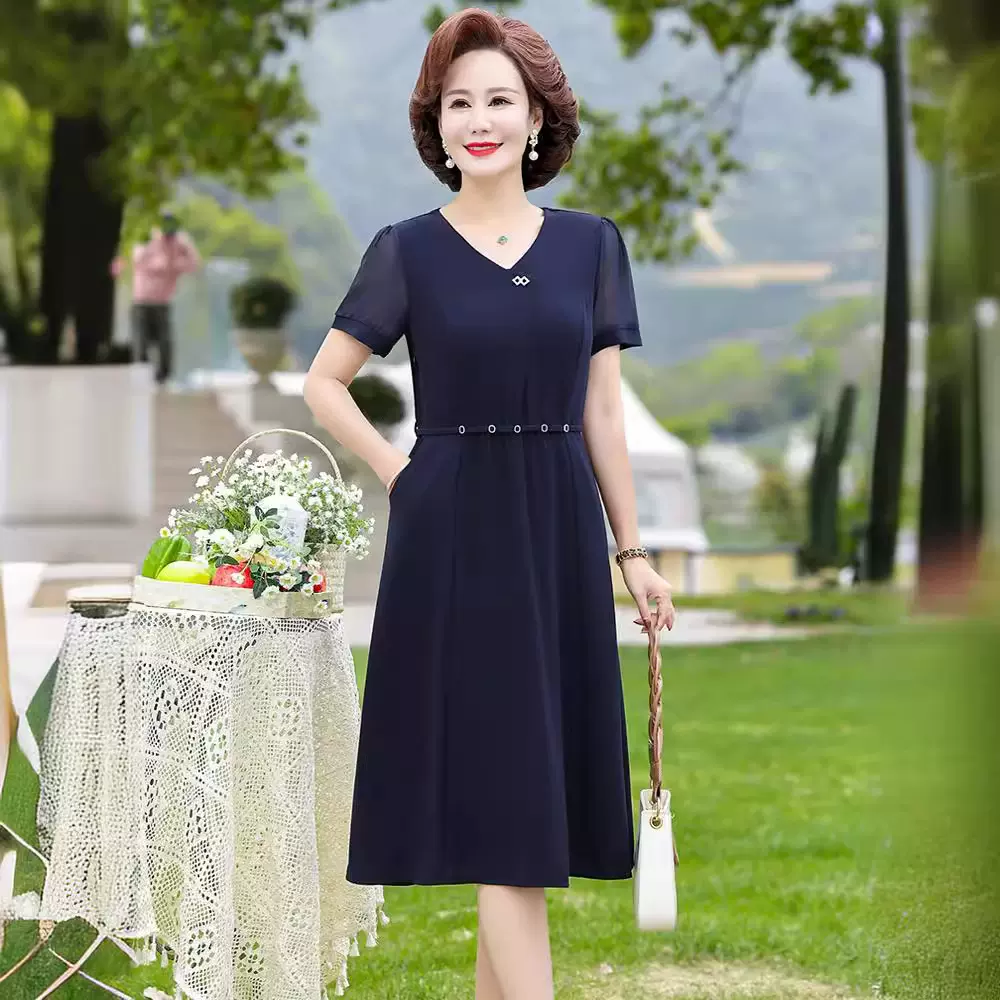 气质妈妈夏装新款洋气连衣裙短袖中老年女装夏季高贵纯色雪纺裙子