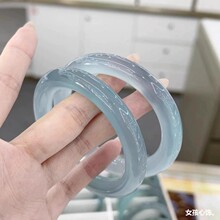 货头天然巴西天空蓝玛瑙高冰玛瑙手镯玉髓镯子女款正圈一件批发价