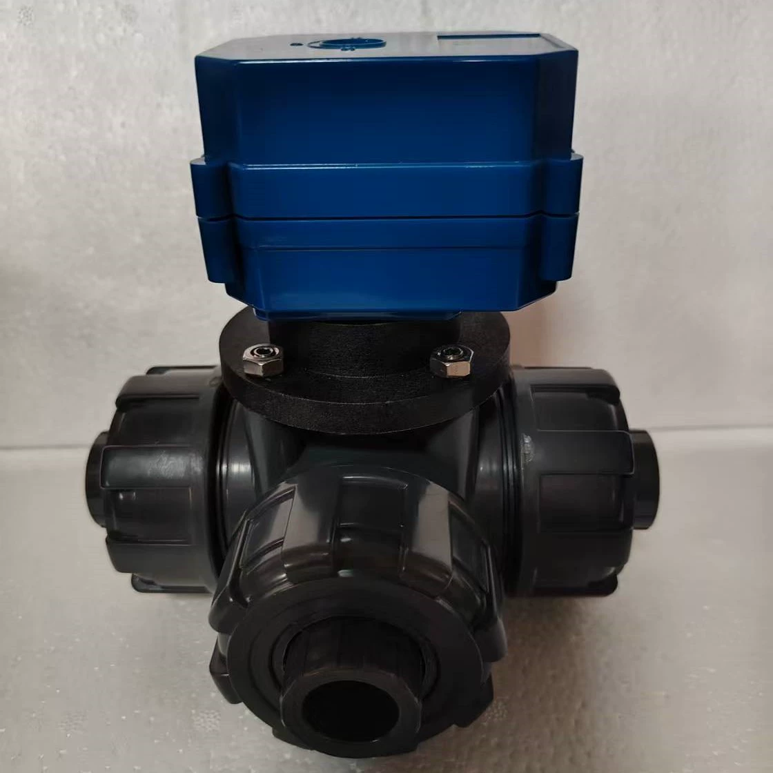 Электрический трехходовой шаровой кран Микроэлектрический трехходовой шаровой кран из ПВХ Металлический шестеренный быстрораскрывающийся электрический трехходовой шаровой кран