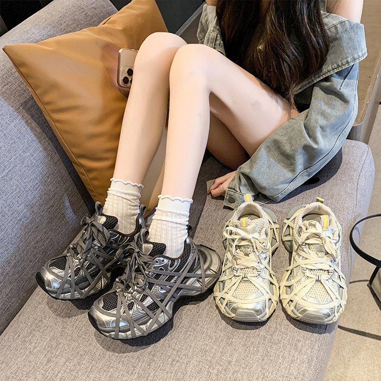 Genuine Leather Thick-Soled Dad Shoes for Women, Trendy on Instagram, New for Autumn 2025, Lace-Up, Versatile, Height-Increasing, Lightweight, Casual Sneakers