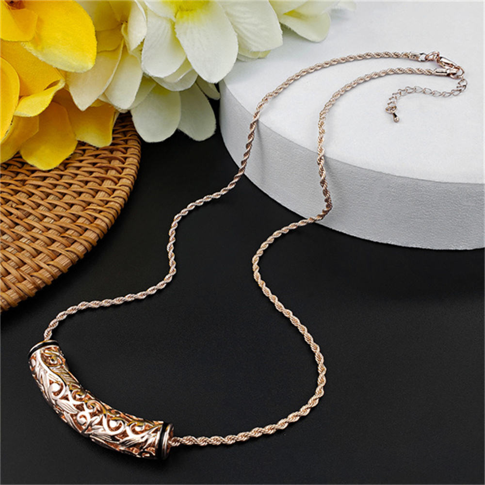 Retro Flower Alloy Plating Carving Womenu0027S Necklace 1 Piece