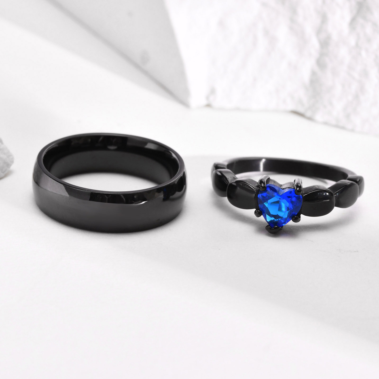 7g Weight Zircon Inlay Material Rings Classification 5, 6, 7 Ring Size Daily Occasion 304 Stainless Steel Material Heart Shape Pattern Couple Gender Inlay Design Simple Style Style Simple Style Heart Shape Titanium Steel Rings Inlay Zircon Stainless Steel Rings 7