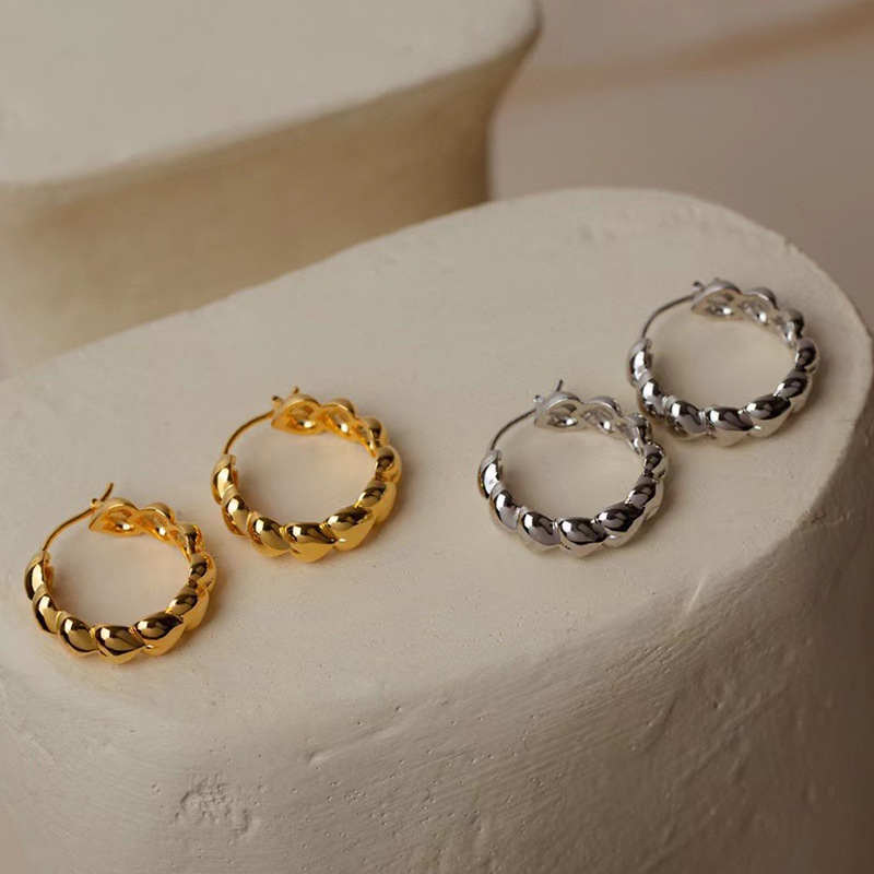 Holiday, Daily Occasion Copper Material Heart Shape Pattern 1 Pair Simple Style Heart Shape Plating Copper Hoop Earrings