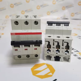 气缸;电磁阀;压力传感器