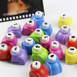 Cartoon pattern hole punch - hot seller for back-to-school 2026! | multiple interchangeable designs, child-safe design.