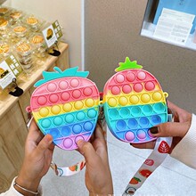 ��ͯ��б����������ݹ��zС���������h���ݮˮ���μ���A��