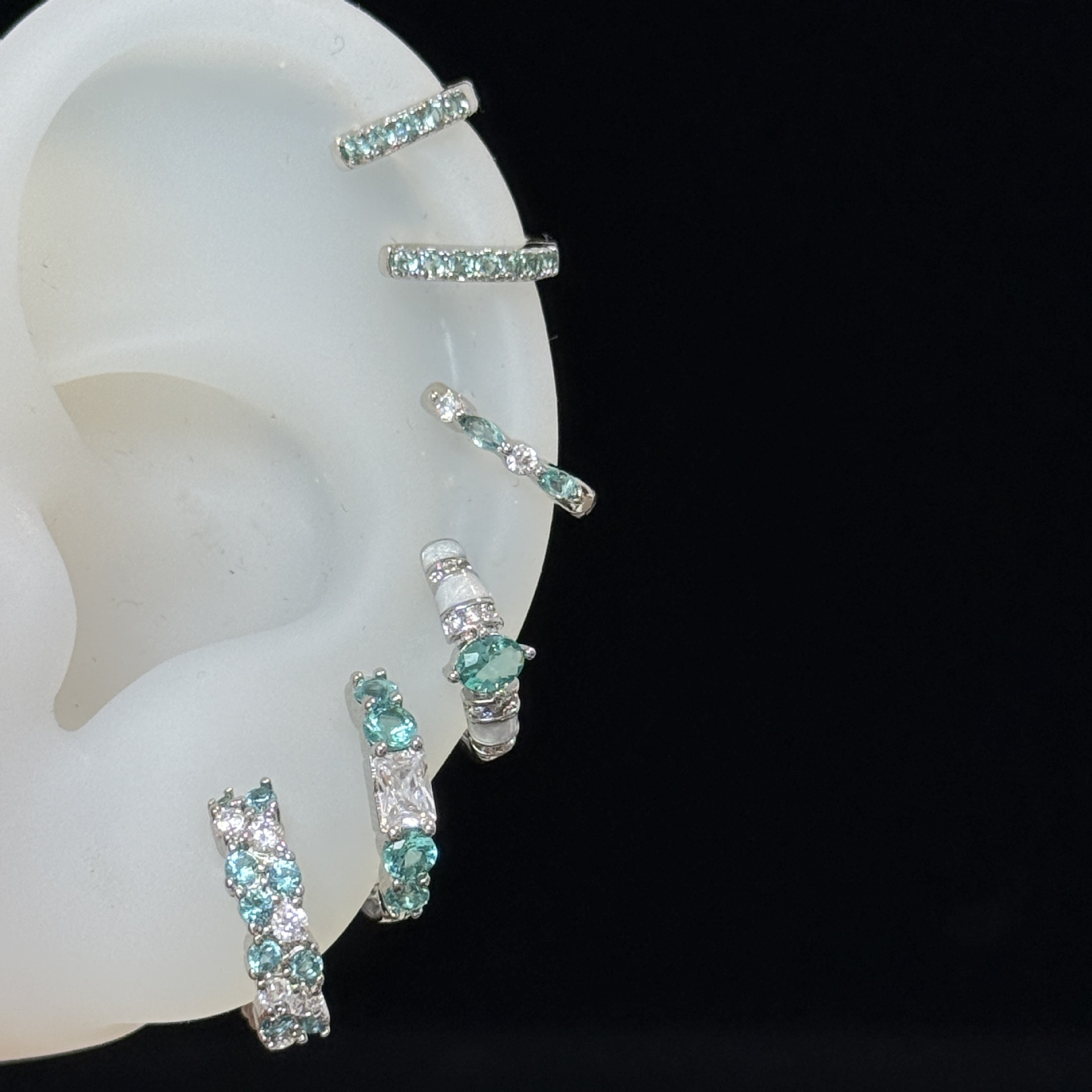 New Stylish and Luxurious Paraiba Green Color Scheme, Multiple Stacking Options, Straight Needle Ear Hoops, Ear Clips, Ear Cuffs for Women with a High-End Feel