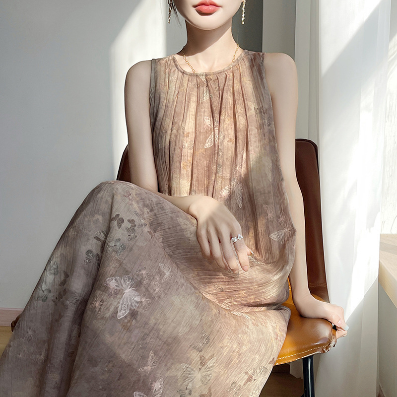 Spring and Summer New Round Neck Sleeveless dress Women's Pleated Elegant Printed Loose Retro Long Dress Fairy Dress
