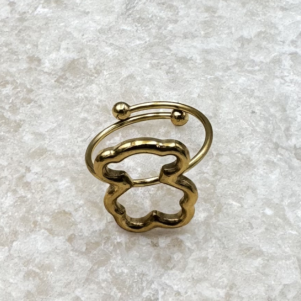 Oso tridimensional collar de titanio de acero pequeño animal colgante aretes pulsera anillo de hueso de serpiente cadena femenina estilo INS