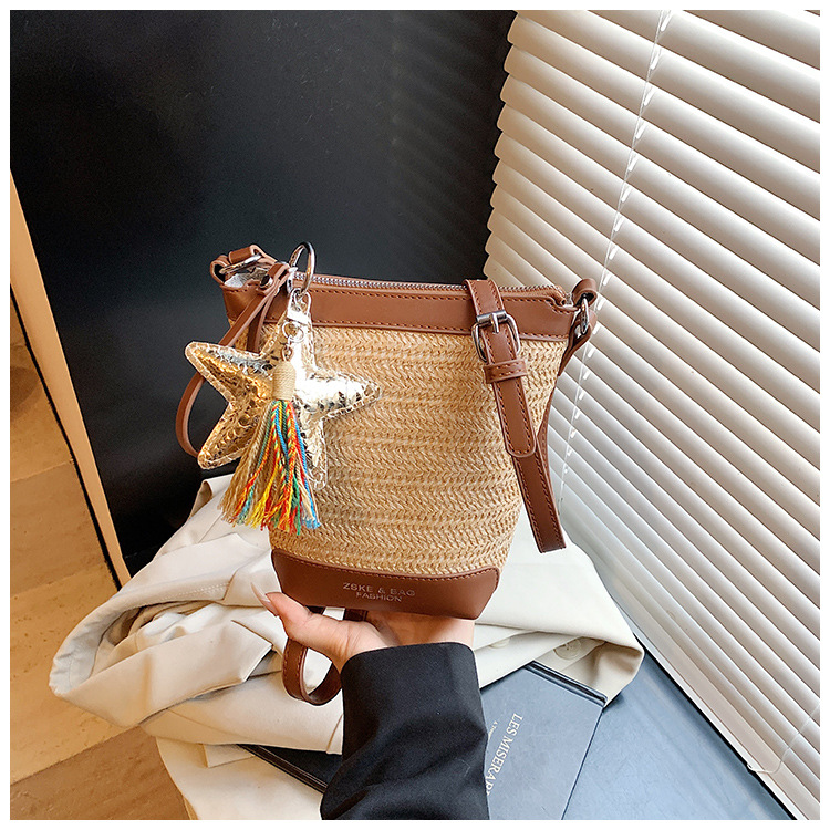 Fashionable straw woven bag for women 2025 summer new trendy woven single-shoulder crossbody women's bag, versatile bucket bag with patchwork undefined