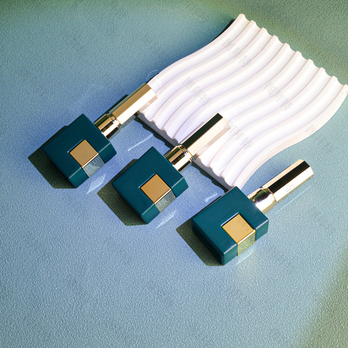 New patch bottle 12ml green nail polish bottle, nail polish packaging glass bottle, cosmetics packaging bottle