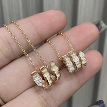 �羳���N�����߶��M��߹���Ů���p�ݕr�К��|С��С�U���i���