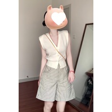 �o�䱳����Ů�ļ��߼��д����������r���ăȴ�С���e�¶̿�����