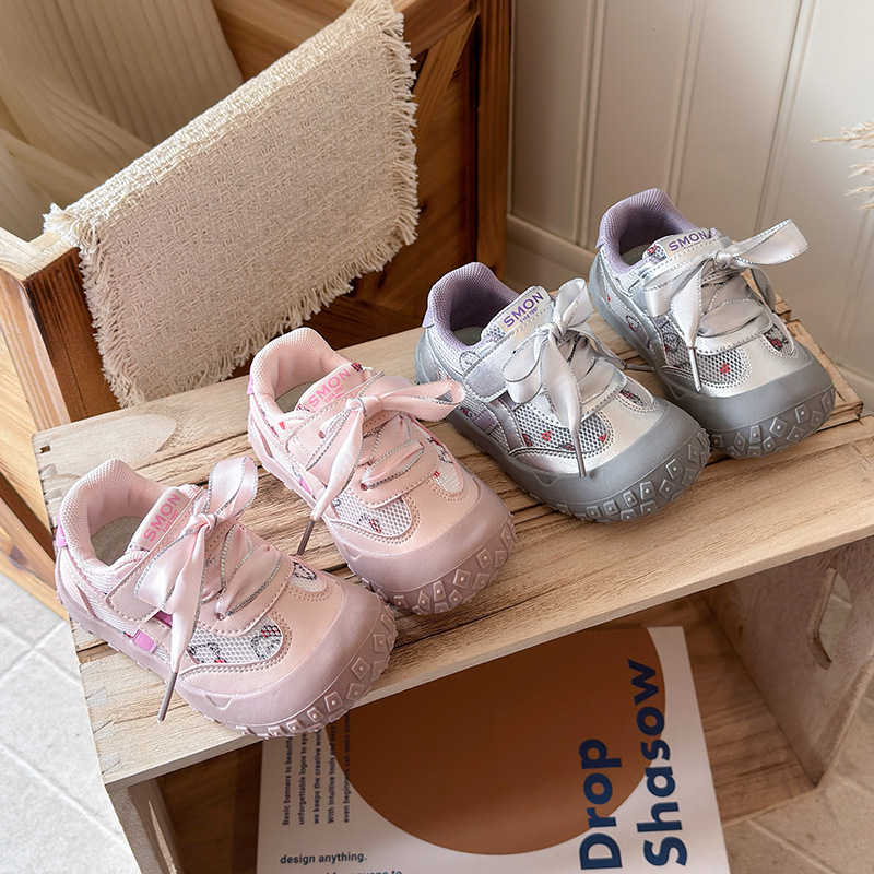 Children's fashionable sneakers for leisure
