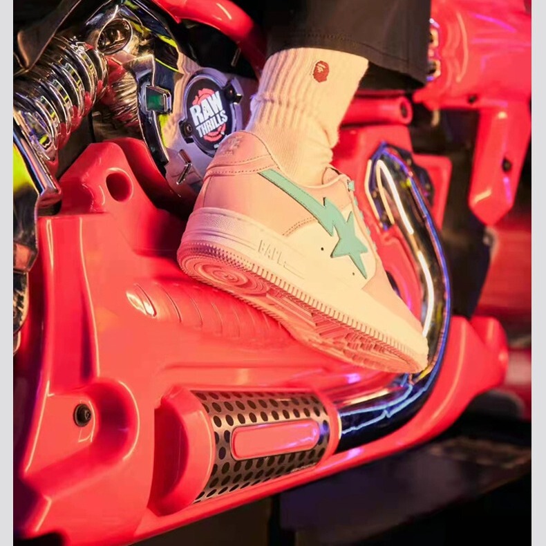 BAPESTA GOOSE SK8 genuine skateboard shoes meteor low camouflage sports stars casual shoes men and women