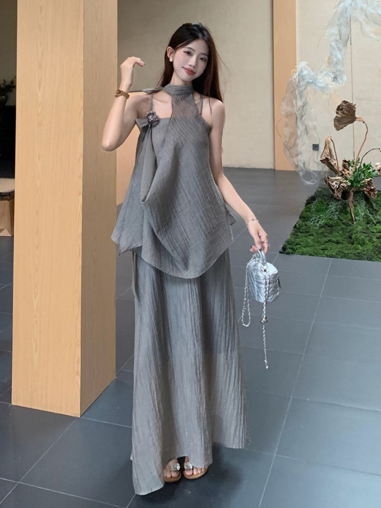 Cool and Relaxed Style Outfit Set, French Vacation Style, Gentle Halter Neck Top, Super Fairy-Like Suspender Dress