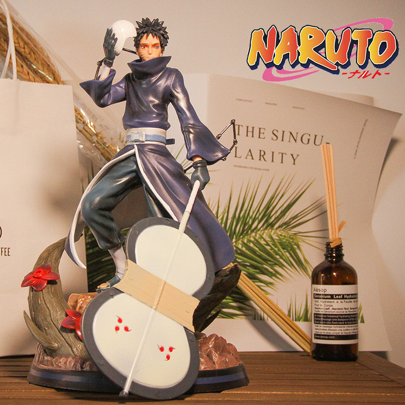 토양이있는 장면 뒤에서 31cm