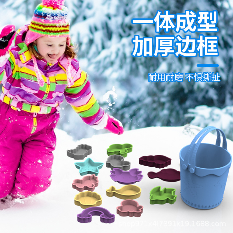 Amazon Hot Sale Navidad padres-hijos regalos interactivos de silicona de grado alimenticio para jugar con nieve portátil cubo de nieve en stock al por mayor