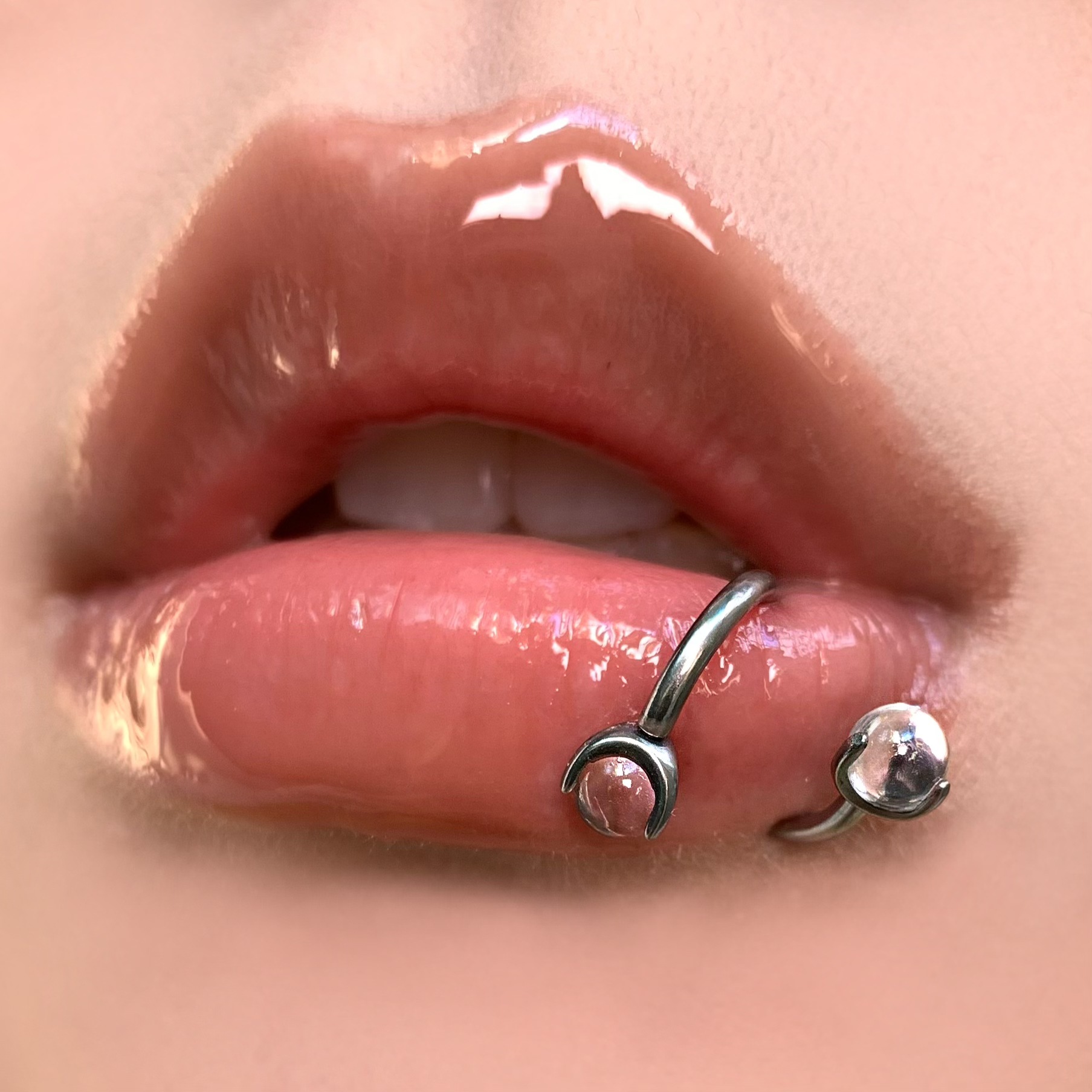 Champ Gold S-Shaped Lip Ring 12mm Internal Thread Steel Titanium Lip Hoop for Hot Girl Piercing Jewelry Wholesale detail image 10