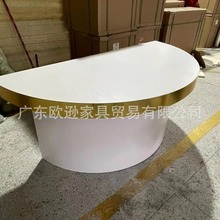 PVC贴亚克力半圆桌婚庆新郎新娘桌蛋糕桌酒店家具
