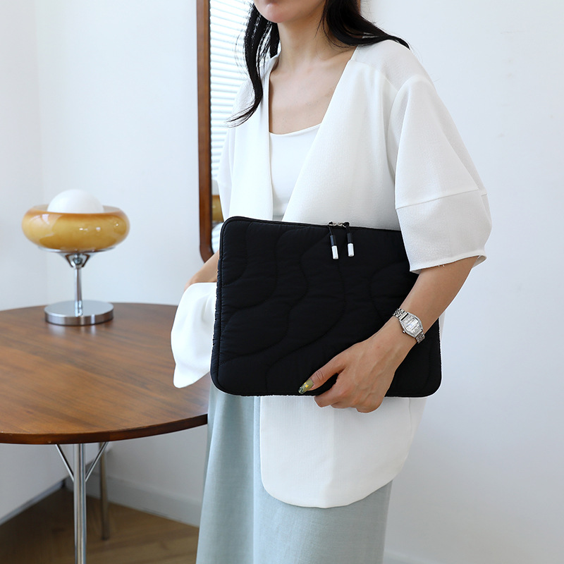 Bolsa de liner de aluminio portátil simple con color y logotipo 13.7 pulgadas bolsa de computadora portátil