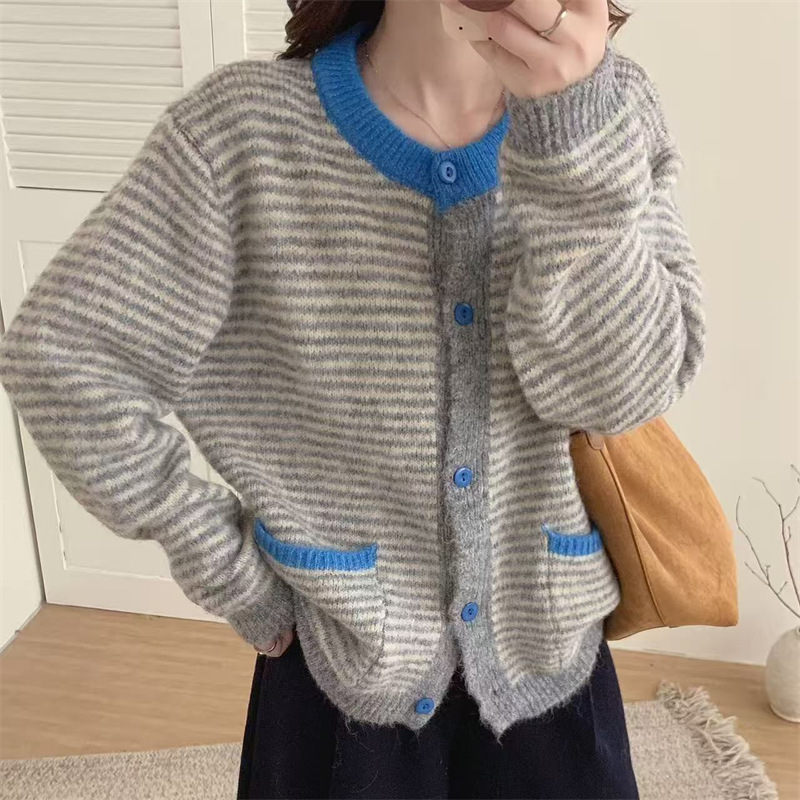 Korean Retro Contrast Color Striped Knitted Cardigan Korean 2025 Autumn and Winter New Versatile Slim Sweater Women's Jacket Trendy